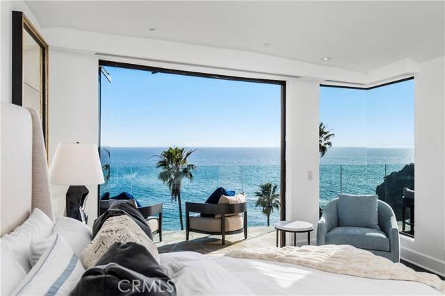 Laguna Beach, CA 92651,26 S La Senda Drive