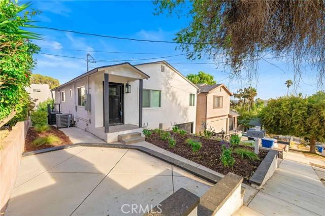Los Angeles, CA 90042,724 Onarga Avenue