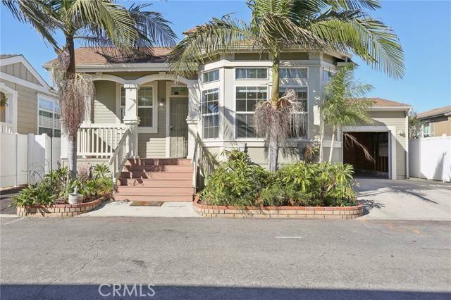 Huntington Beach, CA 92648,20701 Beach #229