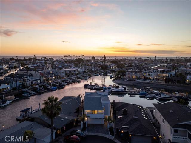 Newport Beach, CA 92663,58 Balboa Coves