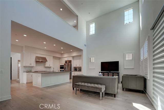 Irvine, CA 92602,211 Sutters Mill