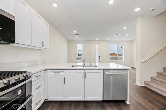 Vista, CA 92081,1013 Logan Lane