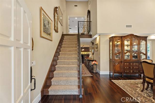 Yorba Linda, CA 92886,5571 Clover Hill Drive
