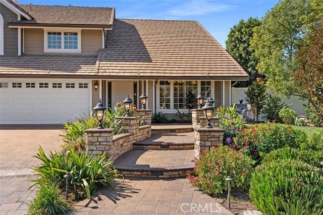Yorba Linda, CA 92886,5571 Clover Hill Drive