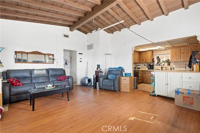 Duarte, CA 91010,2076 Hurlock Avenue
