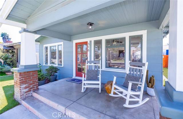 Fullerton, CA 92832,318 W Whiting Avenue