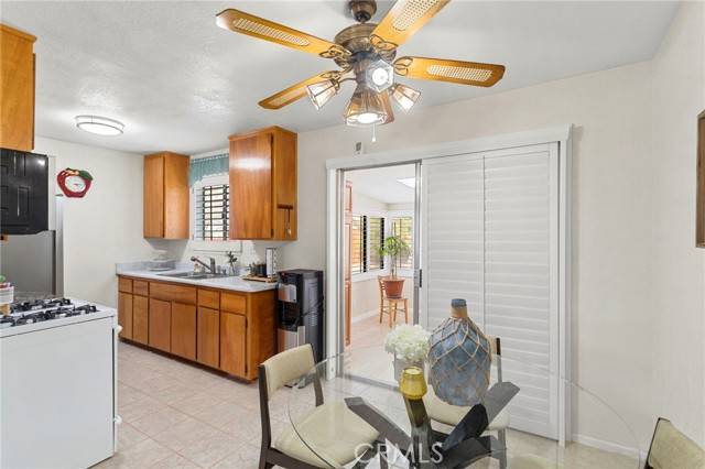 Hesperia, CA 92345,9533 Choiceana Avenue