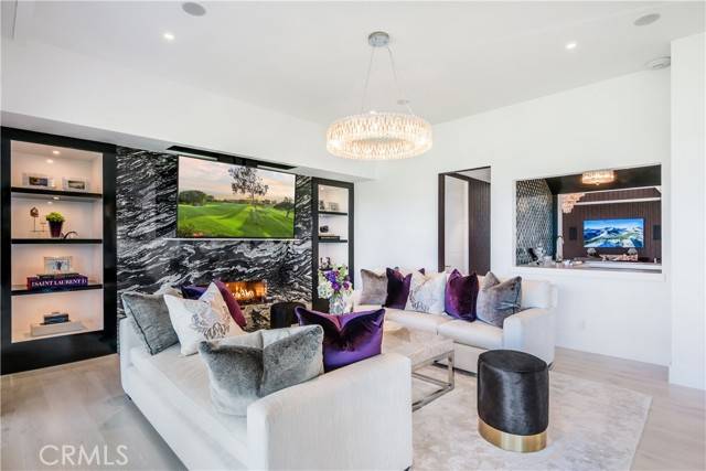 Newport Beach, CA 92660,1139 GRANVILLE