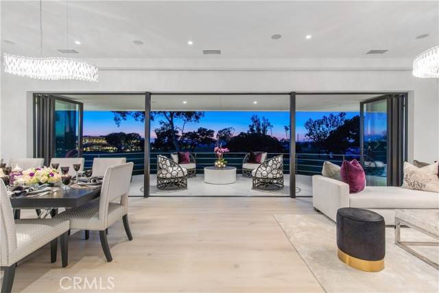 Newport Beach, CA 92660,1139 GRANVILLE