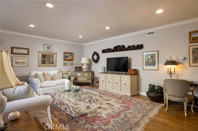 Laguna Beach, CA 92651,255 Cypress Drive #2
