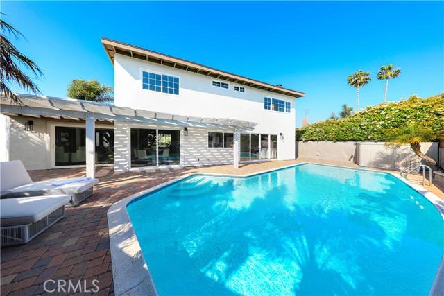Huntington Beach, CA 92646,9342 Cliffwood Drive