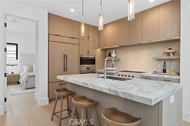 Corona Del Mar, CA 92625,506 Avocado Avenue