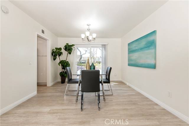 Irvine, CA 92614,10 Windsong