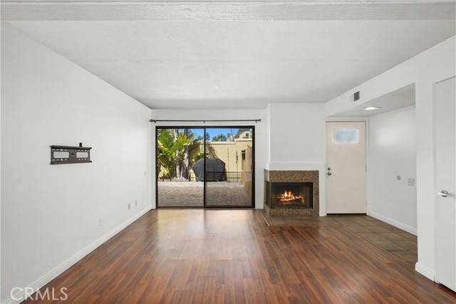 Lake Forest, CA 92630,25712 Le Parc #21