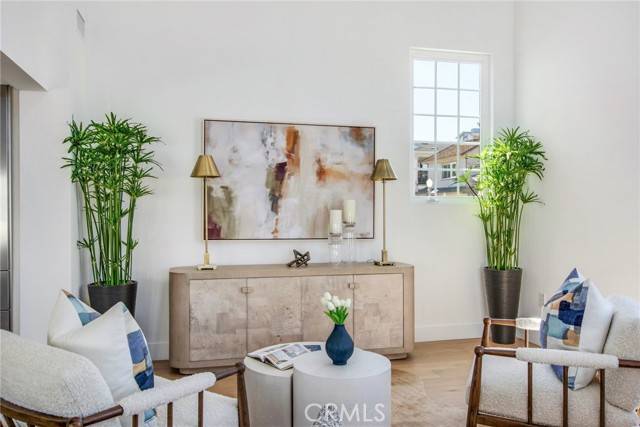 Newport Beach, CA 92662,1103 Balboa Avenue