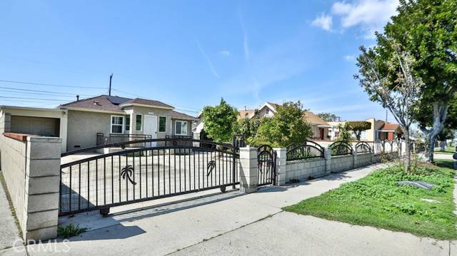 Santa Ana, CA 92703,310 N Bewley Street