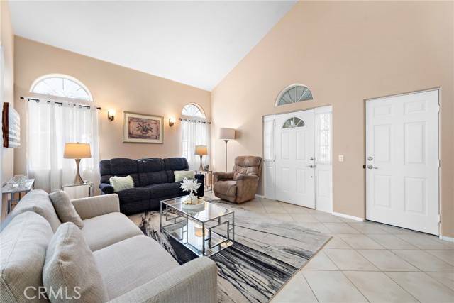 Placentia, CA 92870,612 S Van Buren Street