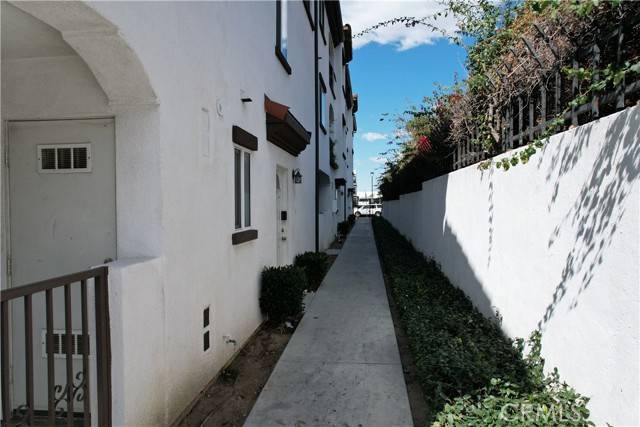 Placentia, CA 92870,738 W La Jolla Street