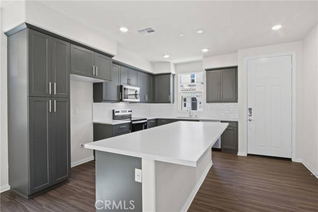 Upland, CA 91786,430 Meyer Place