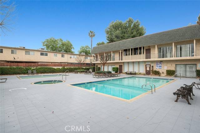 Northridge, CA 91325,17061 Roscoe Boulevard #6