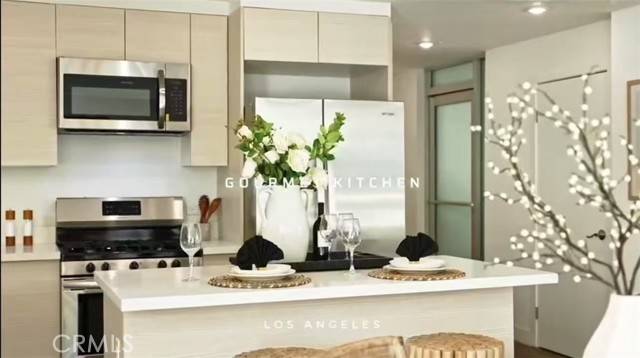 Los Angeles, CA 90029,1245 N New Hampshire Avenue #3