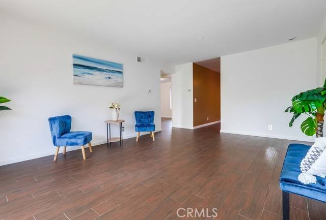 Lake Forest, CA 92630,23236 Orange Avenue #5