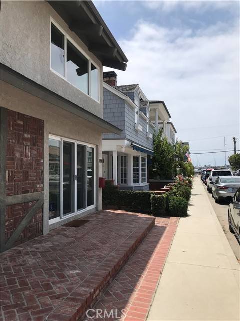 Newport Beach, CA 92662,120 Diamond Avenue