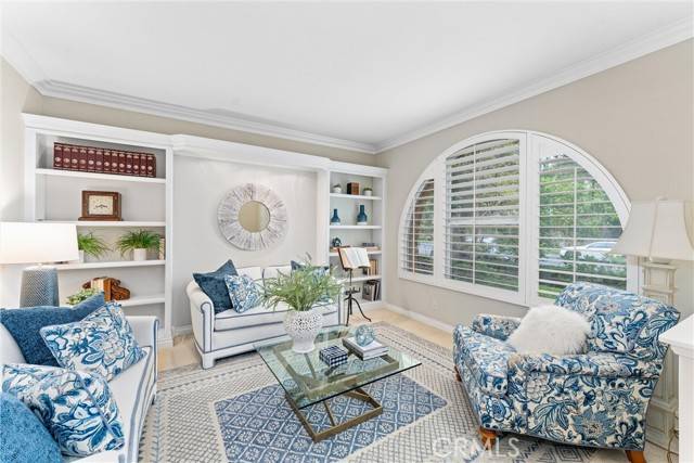 Irvine, CA 92602,34 Apple Valley
