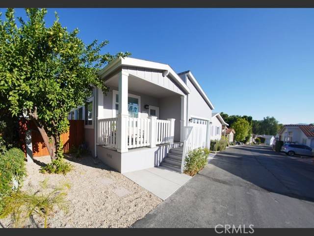 Topanga, CA 90290,1188 Aztec