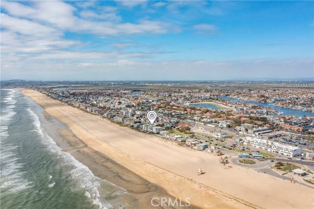 Sunset Beach, CA 90742,17121 S Pacific Avenue