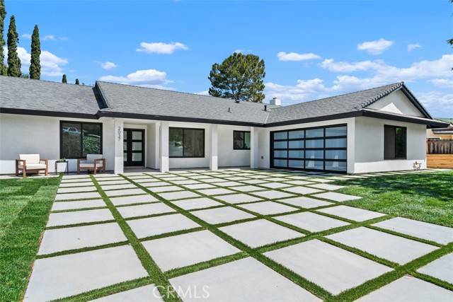 Thousand Oaks, CA 91362,2037 Rayshire Street