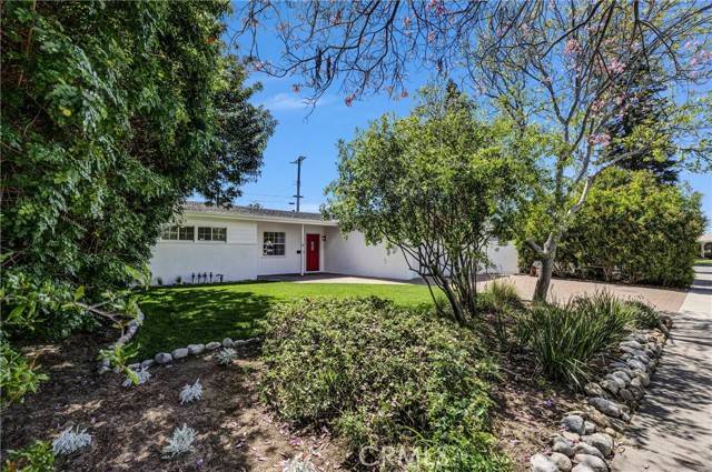 Anaheim, CA 92801,2560 W Greenacre Avenue