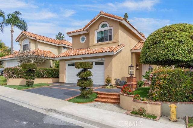 Laguna Hills, CA 92653,15 Tierra