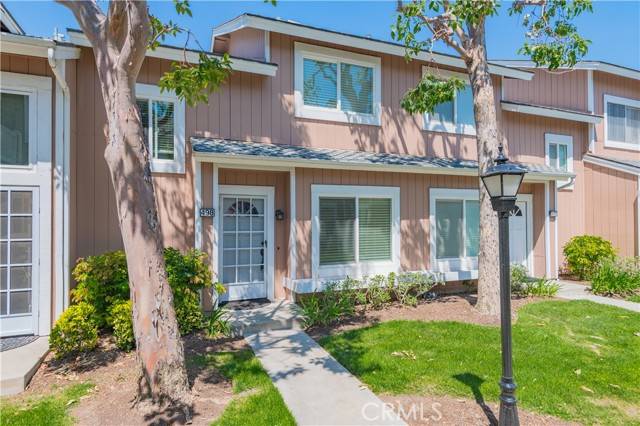 Irvine, CA 92620,498 Monroe #15