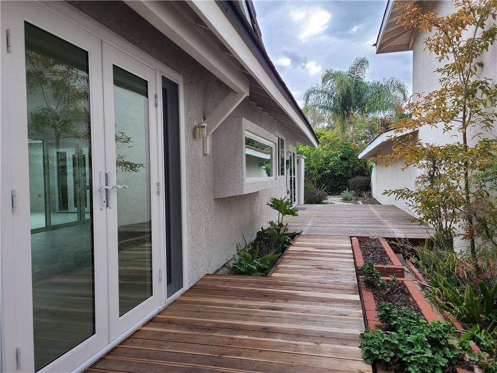 Irvine, CA 92603,6 Sycamore