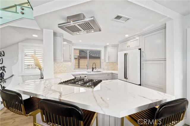 Corona Del Mar, CA 92625,703 Carnation