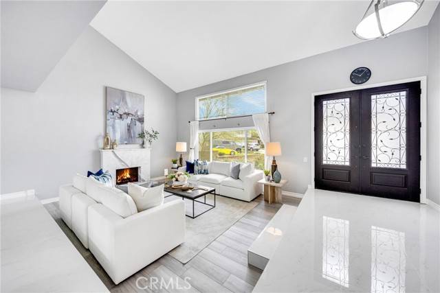 Anaheim Hills, CA 92807,960 S JOLIET Cir