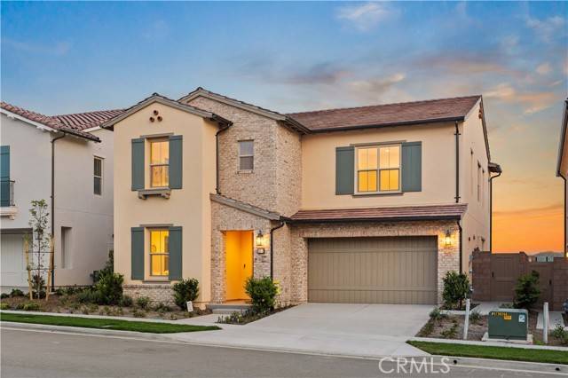 Irvine, CA 92602,206 Collino