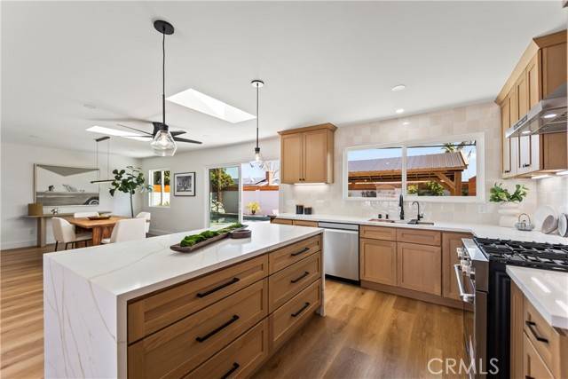 Huntington Beach, CA 92647,15832 Standish Lane