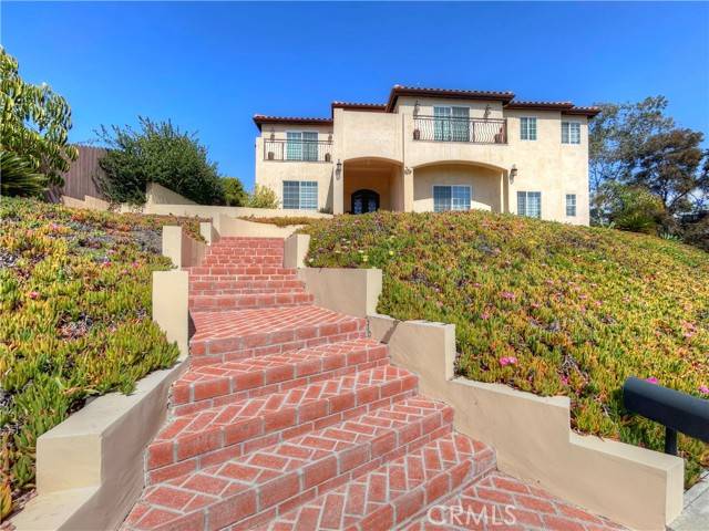 San Clemente, CA 92672,104 Avenida Caballeros
