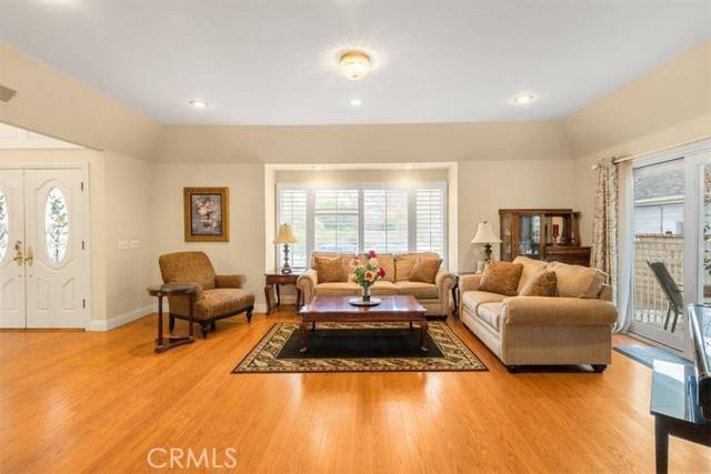 Lake Forest, CA 92630,25912 Densmore Drive