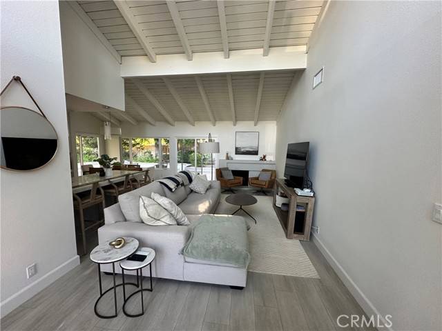 Irvine, CA 92612,16 Holly Street