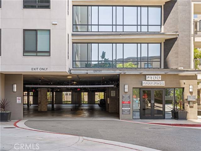 Irvine, CA 92612,2526 Nolita