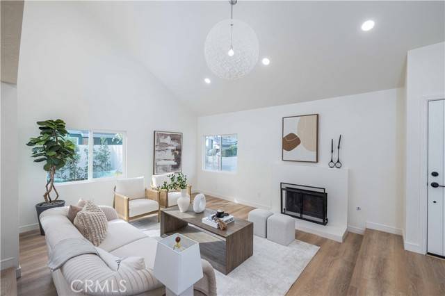Costa Mesa, CA 92626,921 Dahlia Avenue
