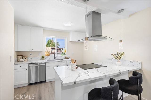 Santa Ana, CA 92707,1000 W Macarthur Boulevard #106