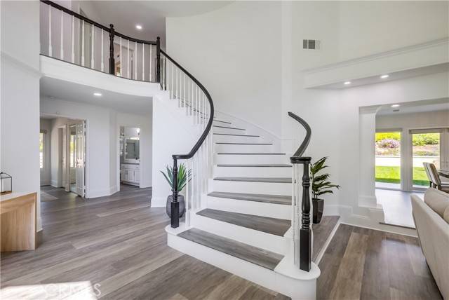 Lake Forest, CA 92679,19416 Shadow Oak Drive