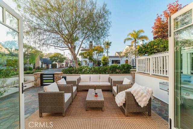 Corona Del Mar, CA 92625,700 Acacia Avenue #A
