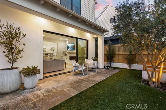 Costa Mesa, CA 92627,1545 Westminister Avenue