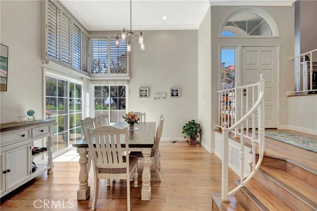 Huntington Beach, CA 92648,19261 Meadowood Circle