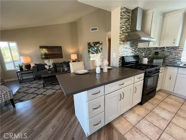 Rancho Santa Margarita, CA 92688,15 Pinzon